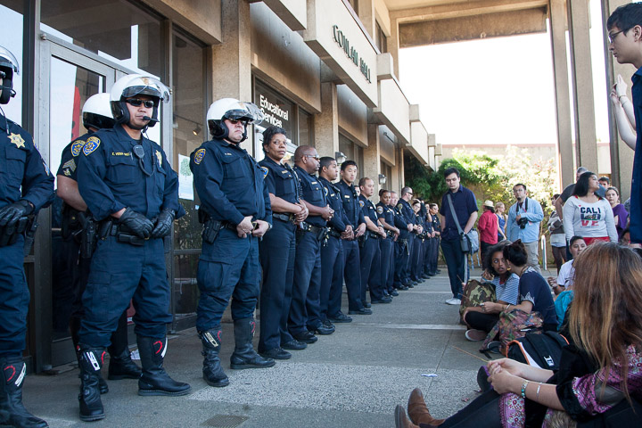 2014-03-13-CCSF-Protest-Rally-Police-Agrella-Santiago-Mejia-The-Guardsman-125