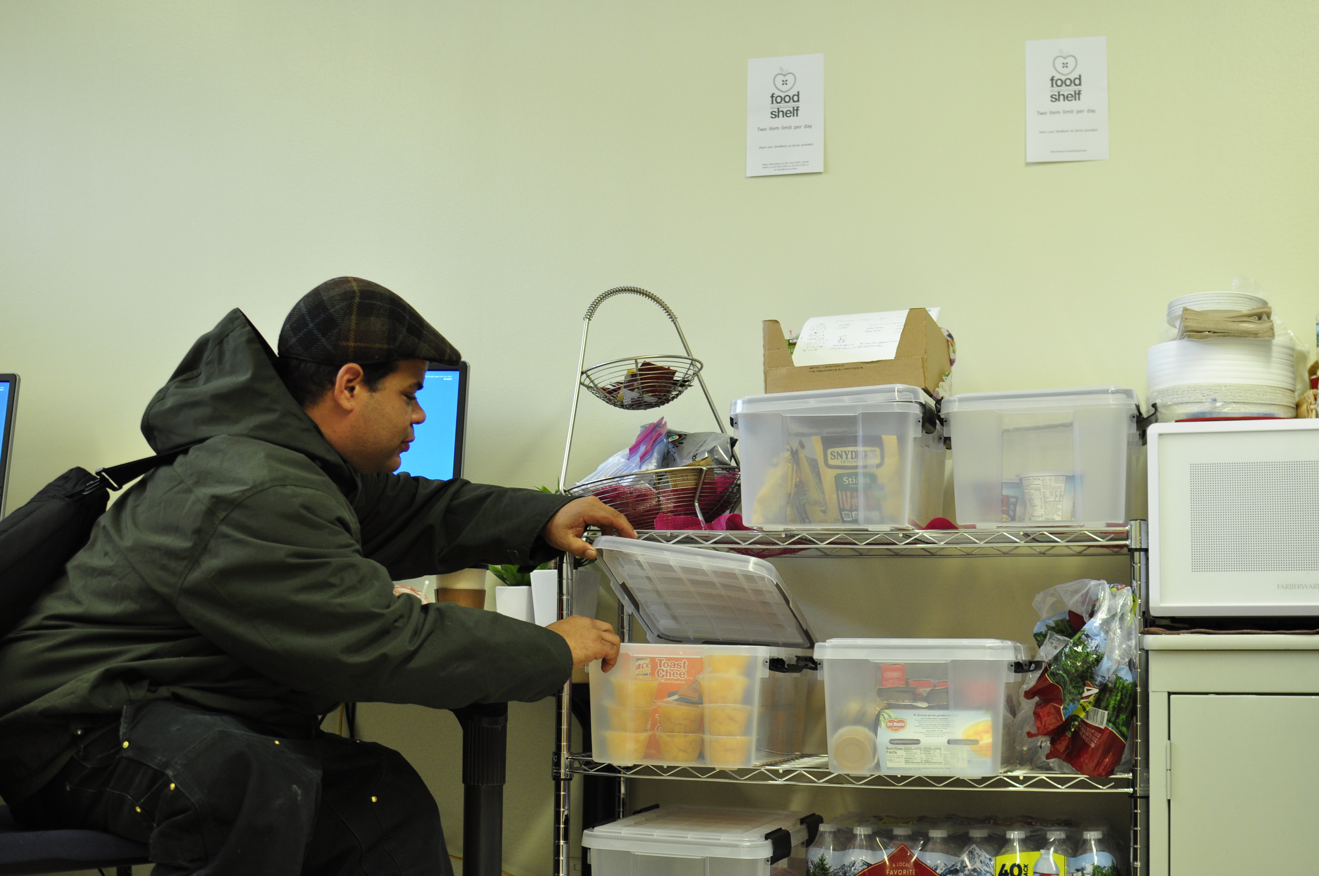 Mark Dennis a Forestry and Sustainability major student comes to the H.A.R.T.S (Homeless At Risk Transitional Students) office twice a day everyday to get a snack. January 18, 2018. (Photo/Janeth R. Sanchez)