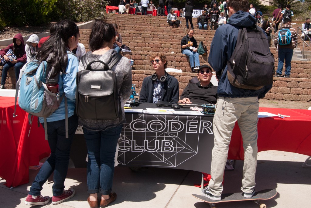 Members of the Coders Club speak with high school students during Frisco Day in the Amphitheater. Ocean Campus on Friday, April 24. (Photo by Franchon Smith)