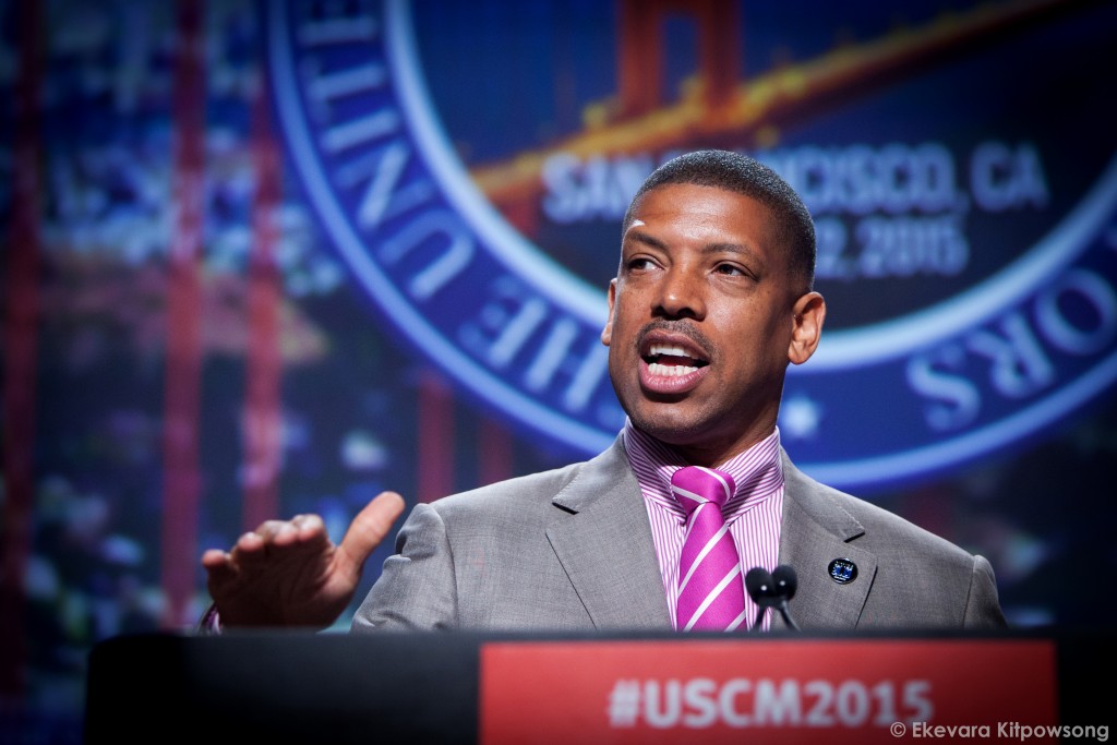 Sacramento Mayor Kevin Johnson, the conference president, speaks to the mayors at the 83rd Annual Meeting of The United States Conference of Mayors in San Francisco on Saturday, June 20, 2015. (Photo by Ekevara Kitpowsong / The Guardsman)