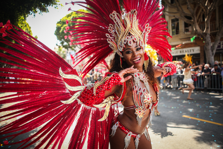 File:2015 San Francisco Carnaval - Poseidon costume.jpg - Wikimedia Commons